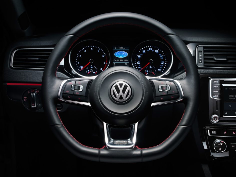 Picture of 2017 VW Jetta steering wheel